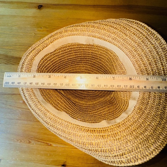Straw hat - Picture 7 of 13